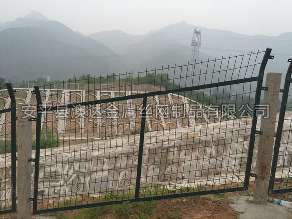 铁路防护栅栏2012（8001） (2)