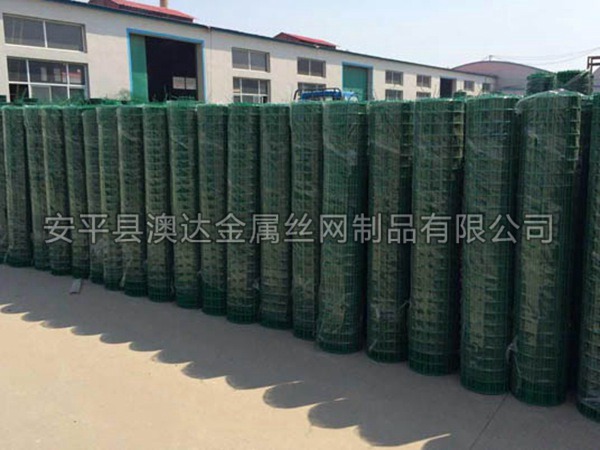 电焊网隔离栅 (4)