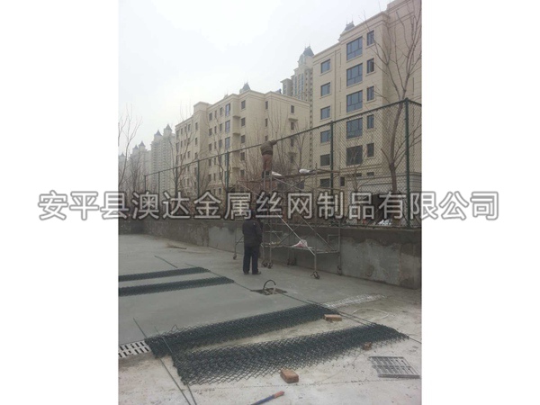 篮球场围网 (1)
